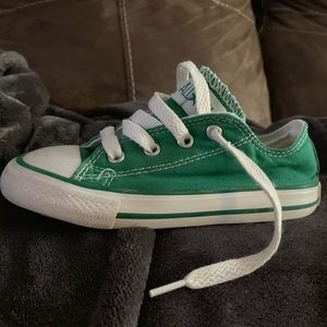 Converse green 8c